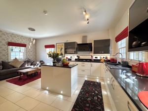 Photo 12- click for photo gallery